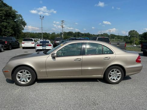 Used 2003 Mercedes-Benz E 320 Sedan image 10