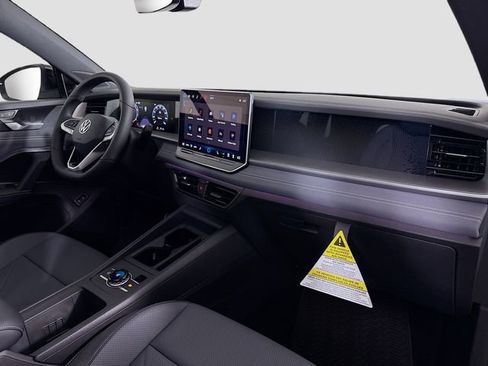 New 2026 Volkswagen Tiguan SE R-Line AWD/4WD image 30