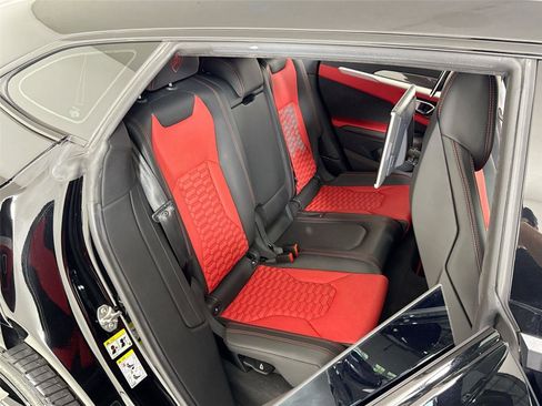 Used 2020 Lamborghini Urus image 30