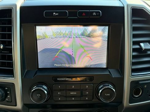 Used 2019 Ford F150 Lariat w/ Trailer Tow Package AWD/4WD image 22