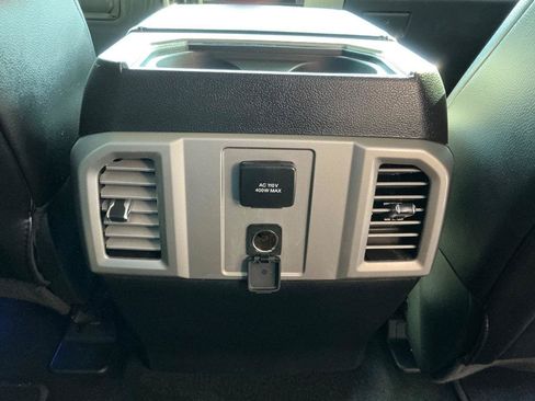 Used 2017 Ford F250 Lariat w/ Lariat Ultimate Package AWD/4WD image 12