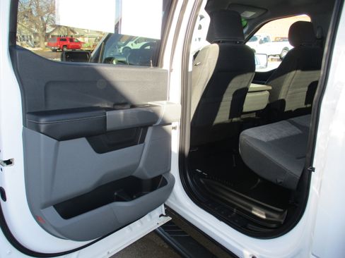 Used 2022 Ford F150 XLT image 16