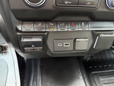 Used 2025 Chevrolet Silverado 3500 W/T w/ WT/CX Safety Package AWD/4WD image 15