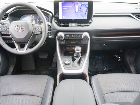 Used 2025 Toyota RAV4 Limited w/ Advanced Technology Package AWD/4WD image 20