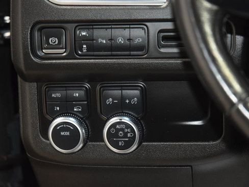 Used 2021 GMC Yukon SLT image 31