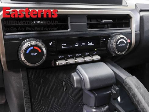 Used 2025 Toyota Tacoma SR5 AWD/4WD image 20