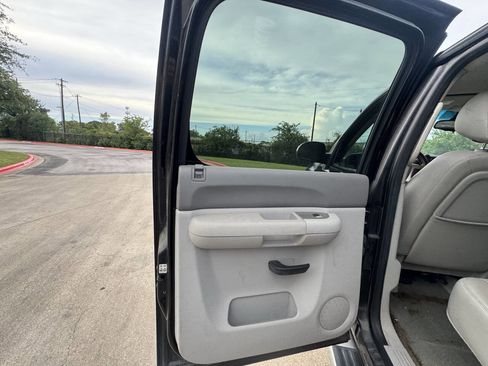 Used 2011 GMC Sierra 1500 SLE w/ Texas Edition RWD image 15