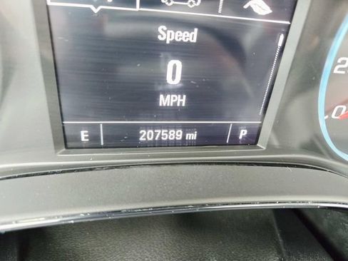 Used 2017 Chevrolet Cruze LS image 17