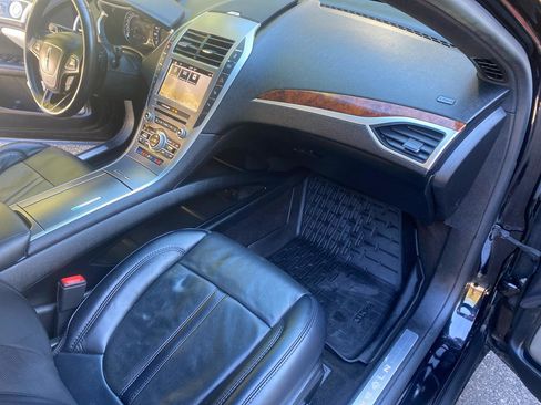 Used 2019 Lincoln MKZ Reserve w/ Luxury Package AWD/4WD image 24