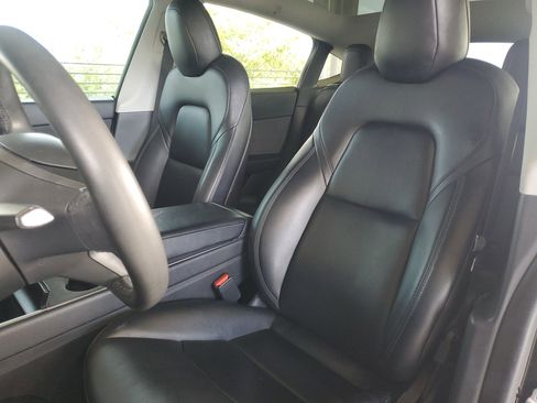 Used 2020 Tesla Model Y Long Range AWD/4WD image 21