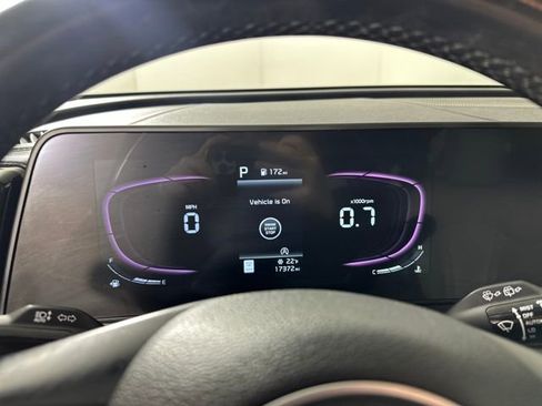 Used 2023 Kia Sportage EX image 17