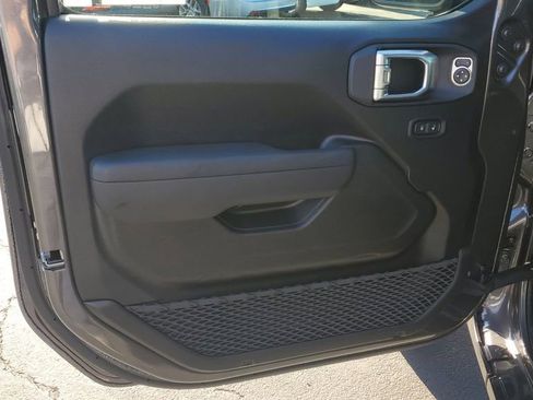 New 2026 Jeep Gladiator Sport image 19