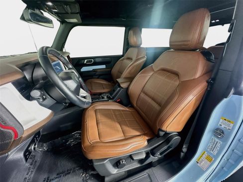 Used 2024 Ford Bronco Heritage Edition AWD/4WD image 12