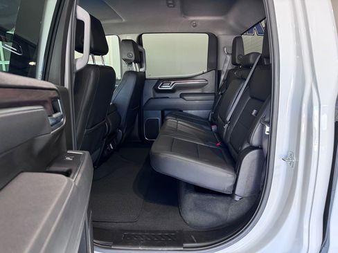 Certified 2025 GMC Sierra 1500 SLT AWD/4WD image 10
