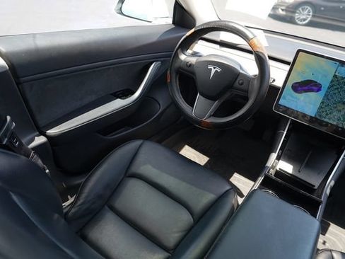 Used 2019 Tesla Model 3 RWD image 24