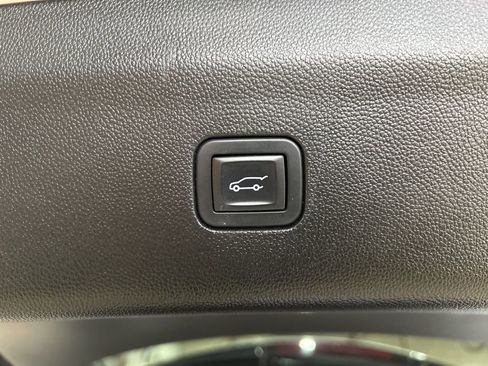 Used 2018 Buick Enclave Avenir image 14