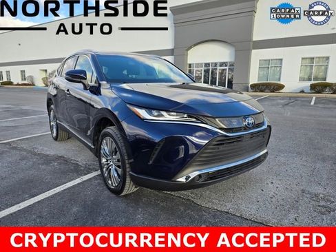 Used 2022 Toyota Venza XLE image 1