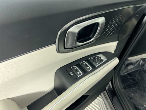 Certified 2023 Kia Sorento EX FWD image 16