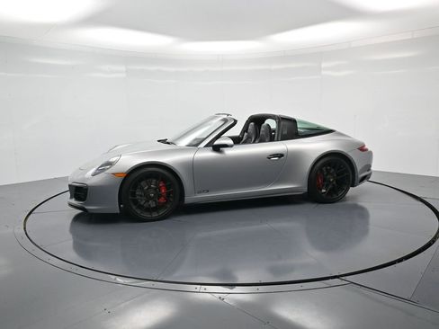Certified 2019 Porsche 911 Targa 4 GTS image 2