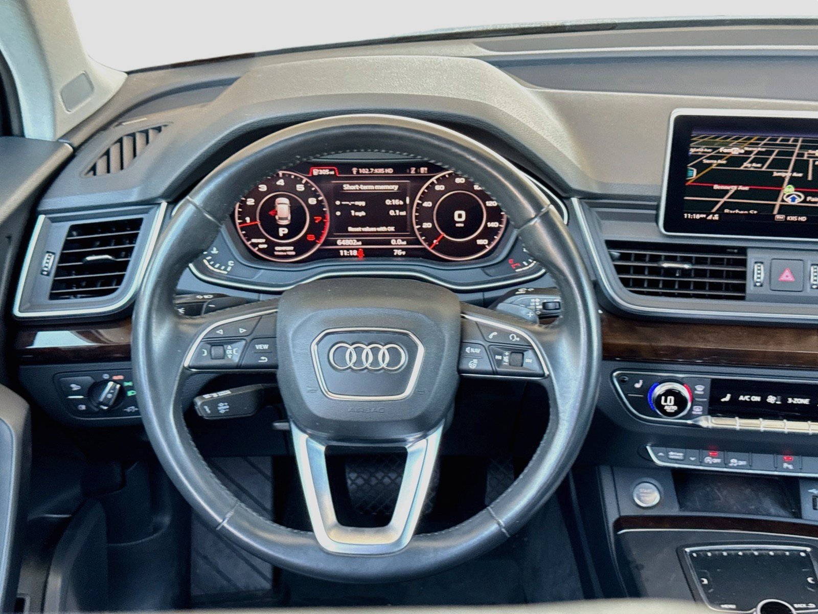 Used 2018 Audi Q5 2.0T Premium Plus w/ Premium Plus Package AWD/4WD image 16