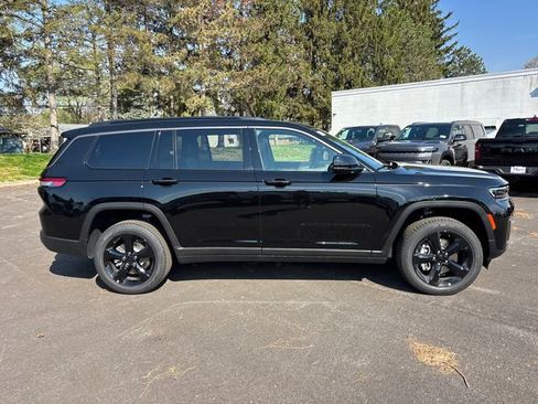 New 2026 Jeep Grand Cherokee L Limited AWD/4WD image 30