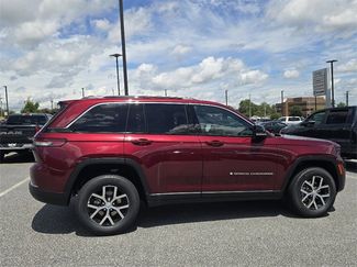 New 2025 Jeep Grand Cherokee Limited video 2
