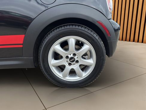 Used 2010 MINI Cooper Convertible FWD image 16