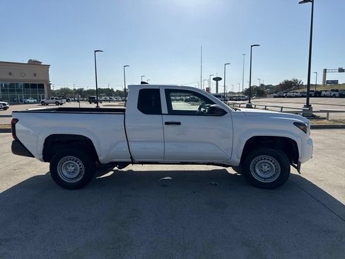 Used 2024 Toyota Tacoma SR RWD image 12