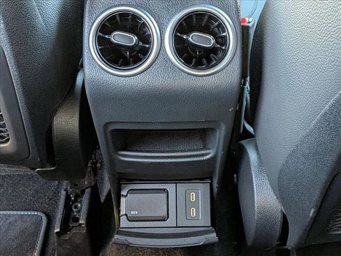 Certified 2025 Mercedes-Benz GLB 250 image 16