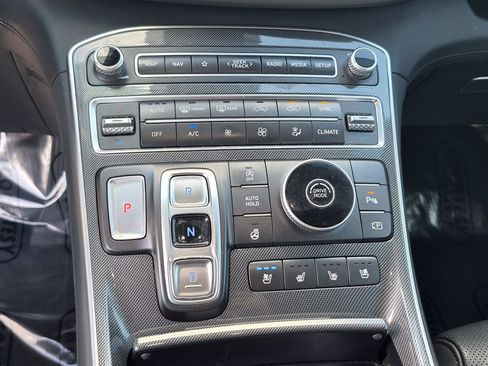 Certified 2021 Hyundai Santa Fe Limited FWD image 26