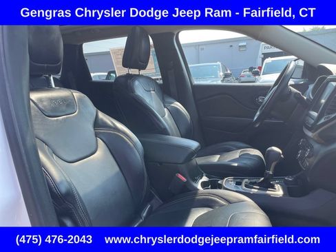 Used 2017 Jeep Cherokee High Altitude AWD/4WD image 16