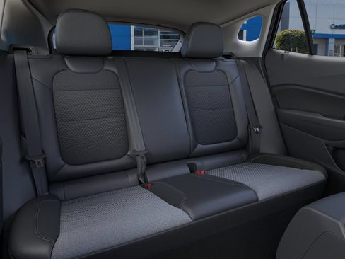New 2026 Chevrolet Trax LT w/ Driver Confidence Package FWD image 18