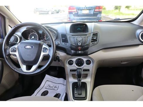 Used 2016 Ford Fiesta SE w/ Cold Weather Package FWD image 7
