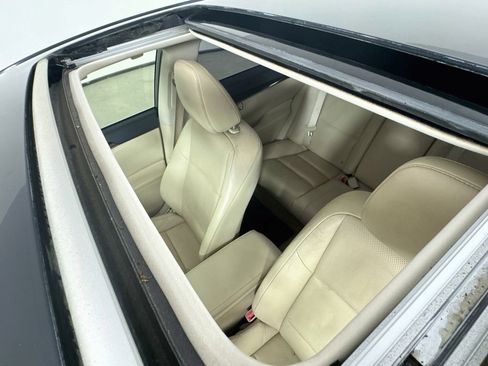 Used 2013 Lexus ES 350 w/ Luxury Pkg FWD image 28