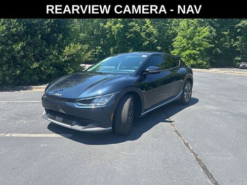 Used 2024 Kia EV6 Light AWD/4WD image 2