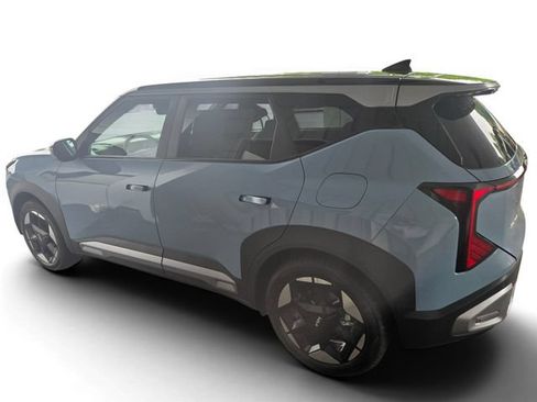 New 2027 Kia Seltos S FWD image 6