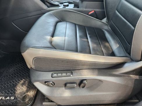Used 2021 Volkswagen Atlas Cross Sport SEL Premium R-Line w/ Cross Sport MDO Package AWD/4WD image 24