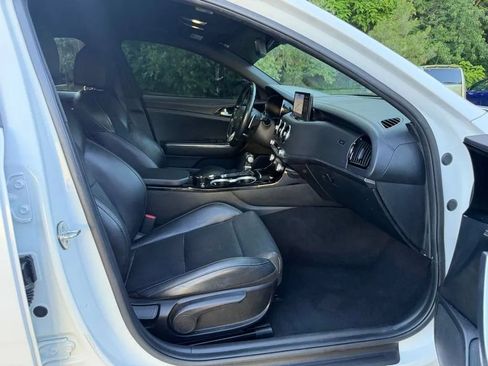 Used 2022 Kia Stinger GT-Line RWD image 33