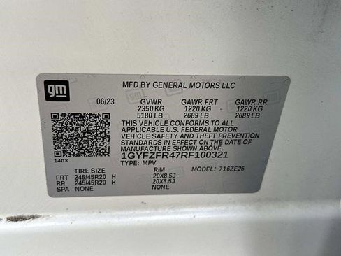 Certified 2024 Cadillac XT4 Sport AWD/4WD image 17