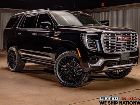 Used 2025 GMC Yukon Denali w/ Denali Reserve Package image 1