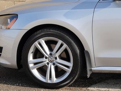 Used 2015 Volkswagen Passat TDI SE FWD image 23