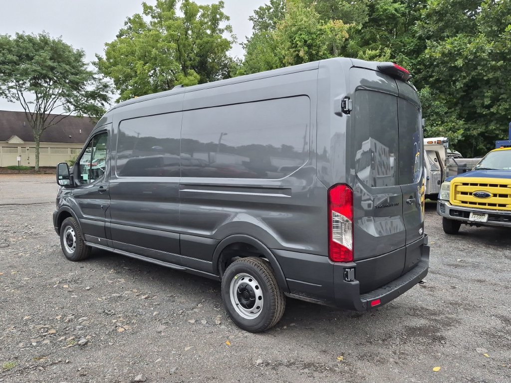New 2026 Ford Transit 250 148 Medium Roof w/ Load Area Protection Package RWD image 8