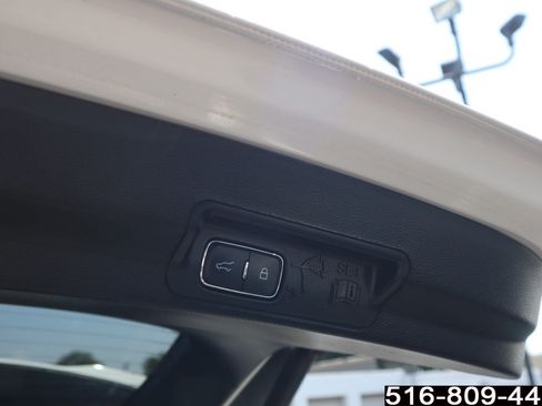 Used 2023 Ford Explorer XLT w/ Equipment Group 202A AWD/4WD image 29
