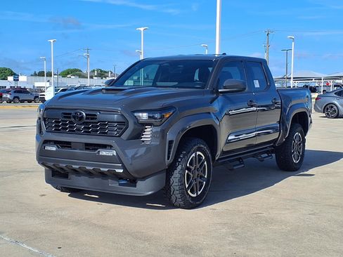 Used 2026 Toyota Tacoma TRD Sport AWD/4WD image 3