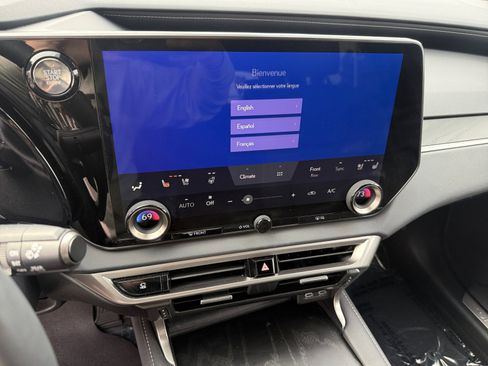 Used 2025 Lexus RX 350 Premium w/ Convenience Package image 12