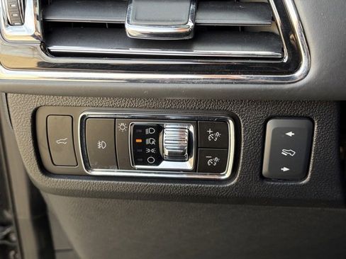 Used 2023 Lincoln Navigator L Black Label image 20