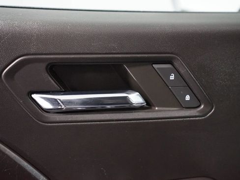 Used 2024 Chevrolet Colorado LT w/ LT Convenience Package image 29