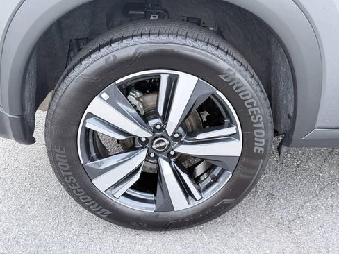 Used 2026 Nissan Rogue SL AWD/4WD image 35