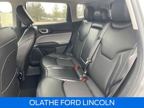 Used 2022 Jeep Compass Latitude w/ Convenience Group image 29