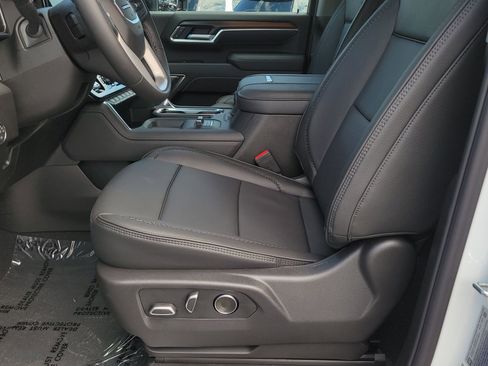 New 2026 GMC Sierra 2500 Denali w/ Denali Reserve Package image 6